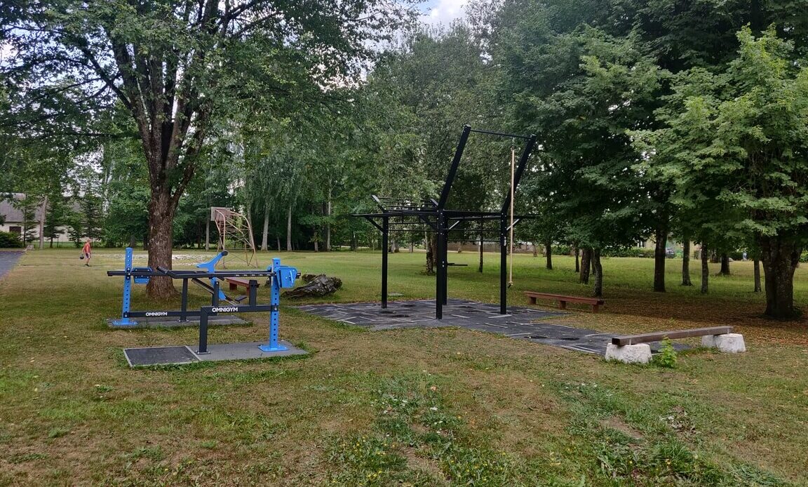Järvakandi kooli spordiplats
