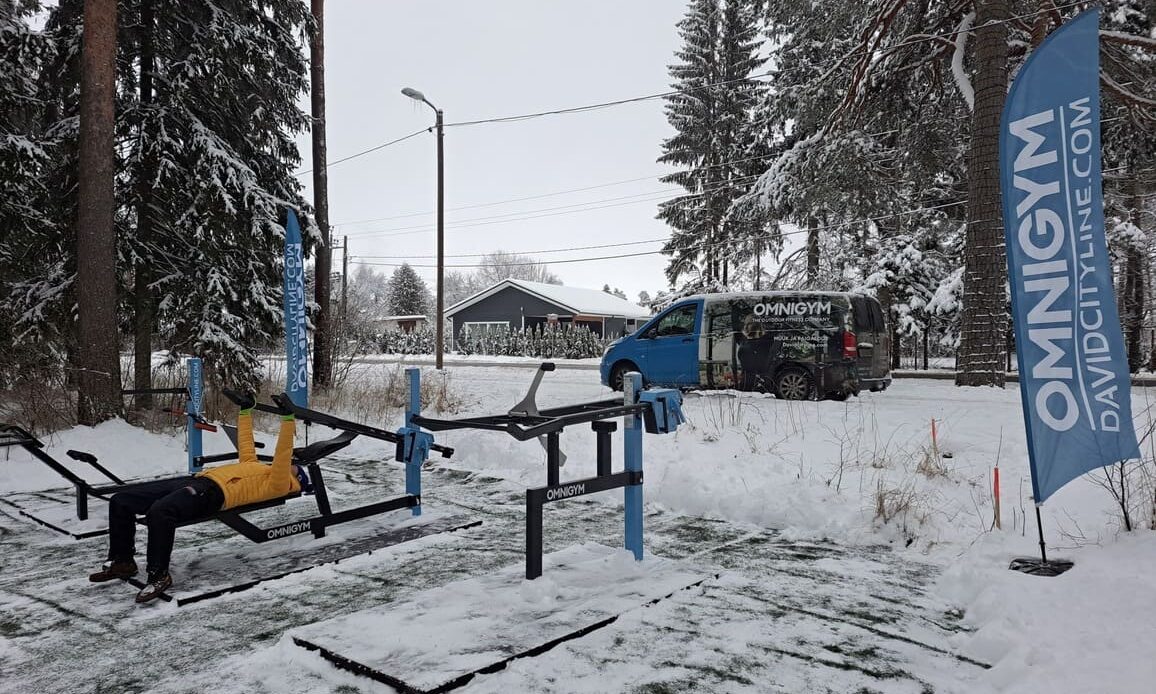 Metsanurme küla spordiplatsi välijõusaal